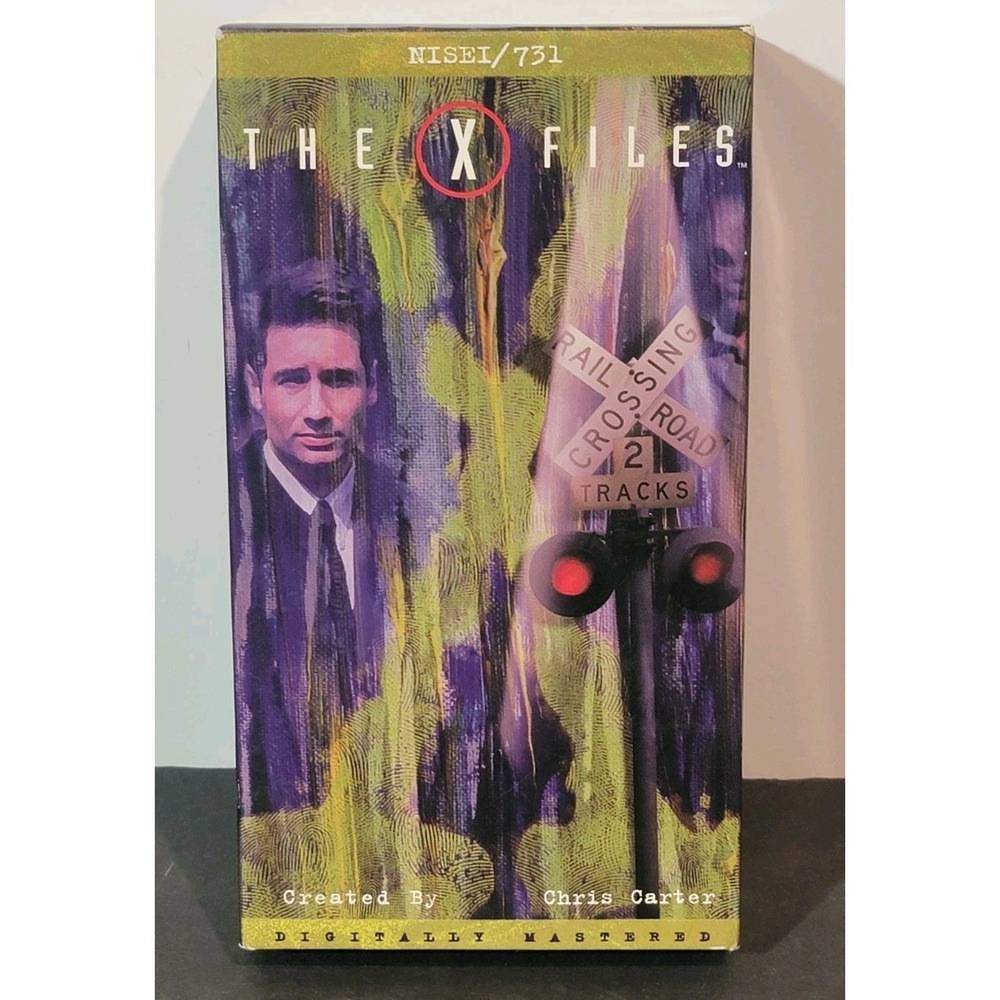 The X-Files 2 Episode Sealed VHS‎ Tape Nisei/731 Alien With Promo Art Cards